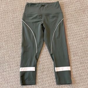 Zella Green Capri Leggings